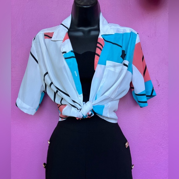 Vintage Carriage Court Top - Picture 2 of 5